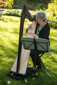 Benbow Wedding Judy Phillips playing the Harp